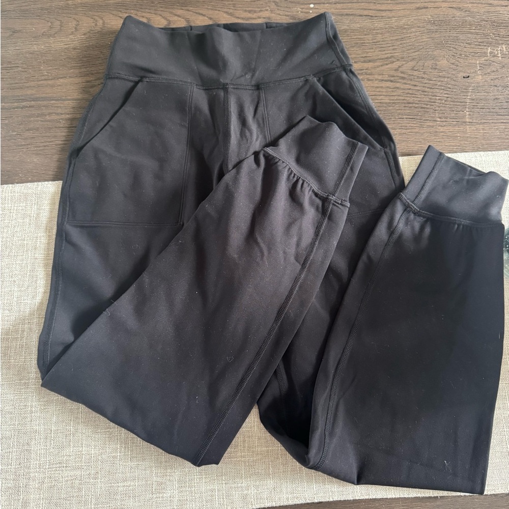 Lululemon black joggers